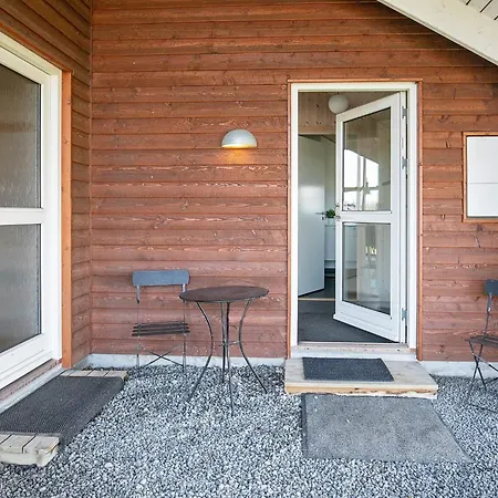 8 Person In Idestrup Bøtø By